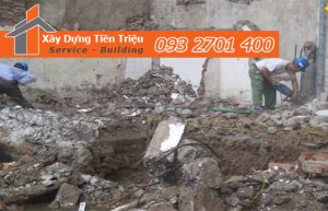 Đập phá, tháo dỡ nhà cũ tại quận Tân Bình.